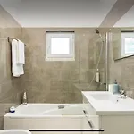 Séjour chez l'habitant Com Casa De Banho Privativo *