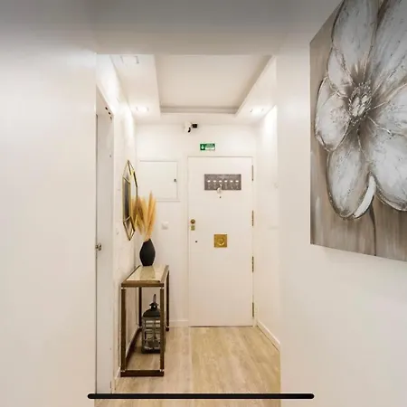 Com Casa De Banho Privativo *